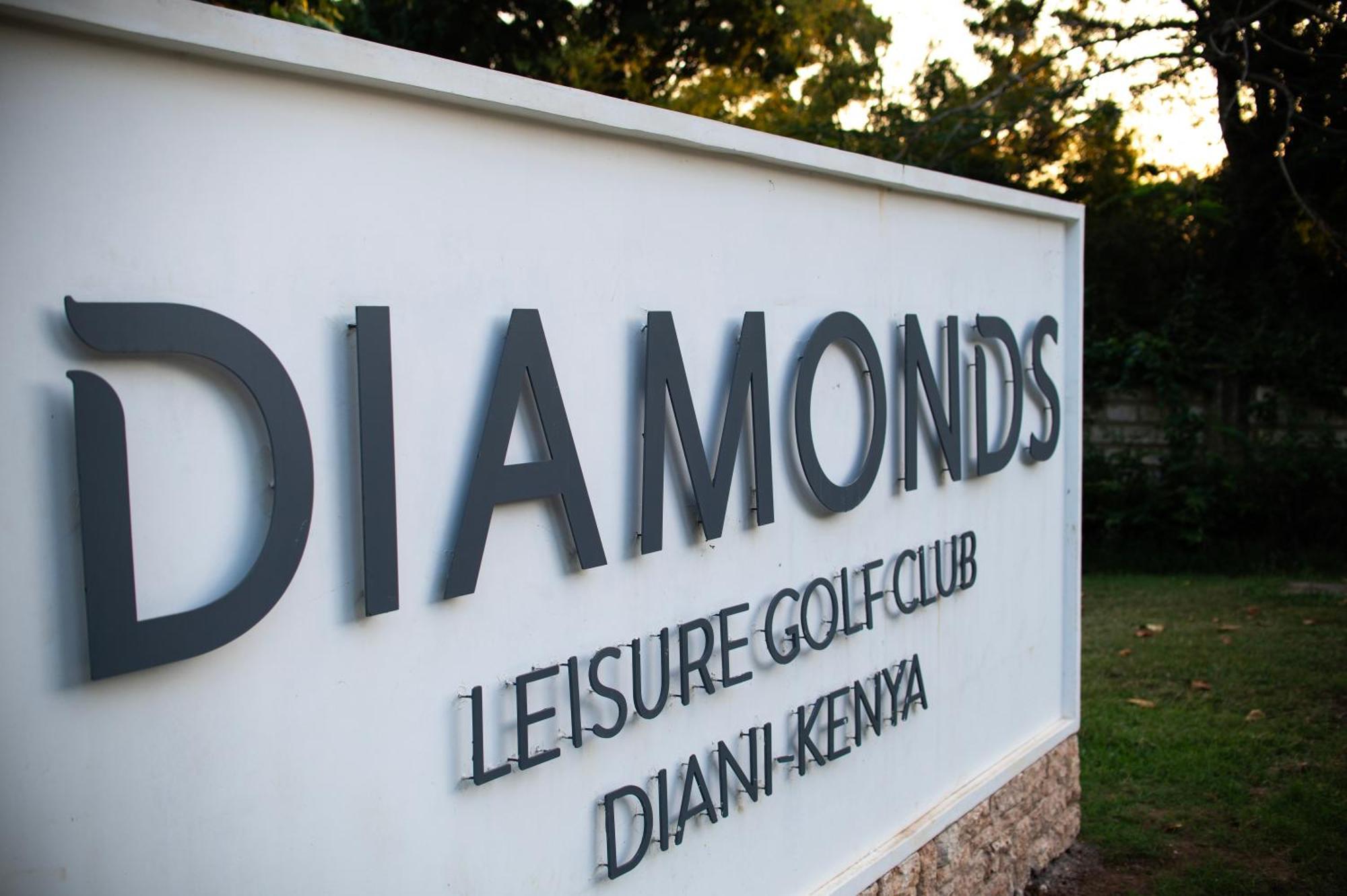 Diamonds Leisure Beach & Golf Resort Диани Бийч Екстериор снимка Diamonds Golf Club