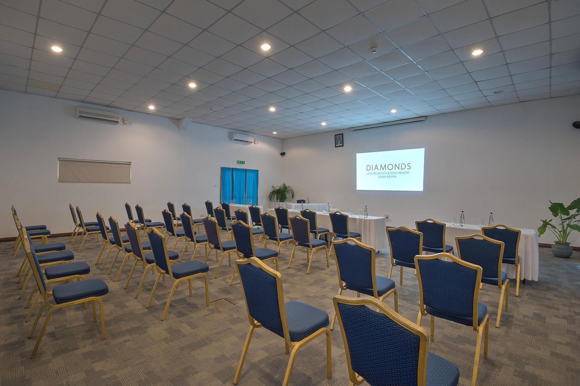 Diamonds Leisure Beach & Golf Resort Диани Бийч Екстериор снимка The conference room