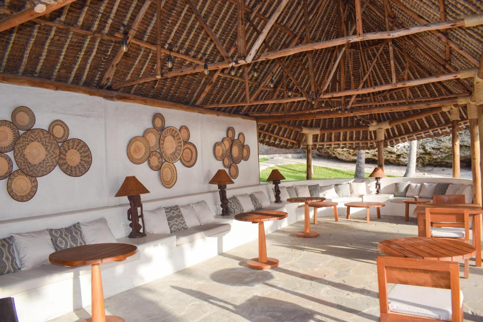 Diamonds Leisure Beach & Golf Resort Диани Бийч Екстериор снимка